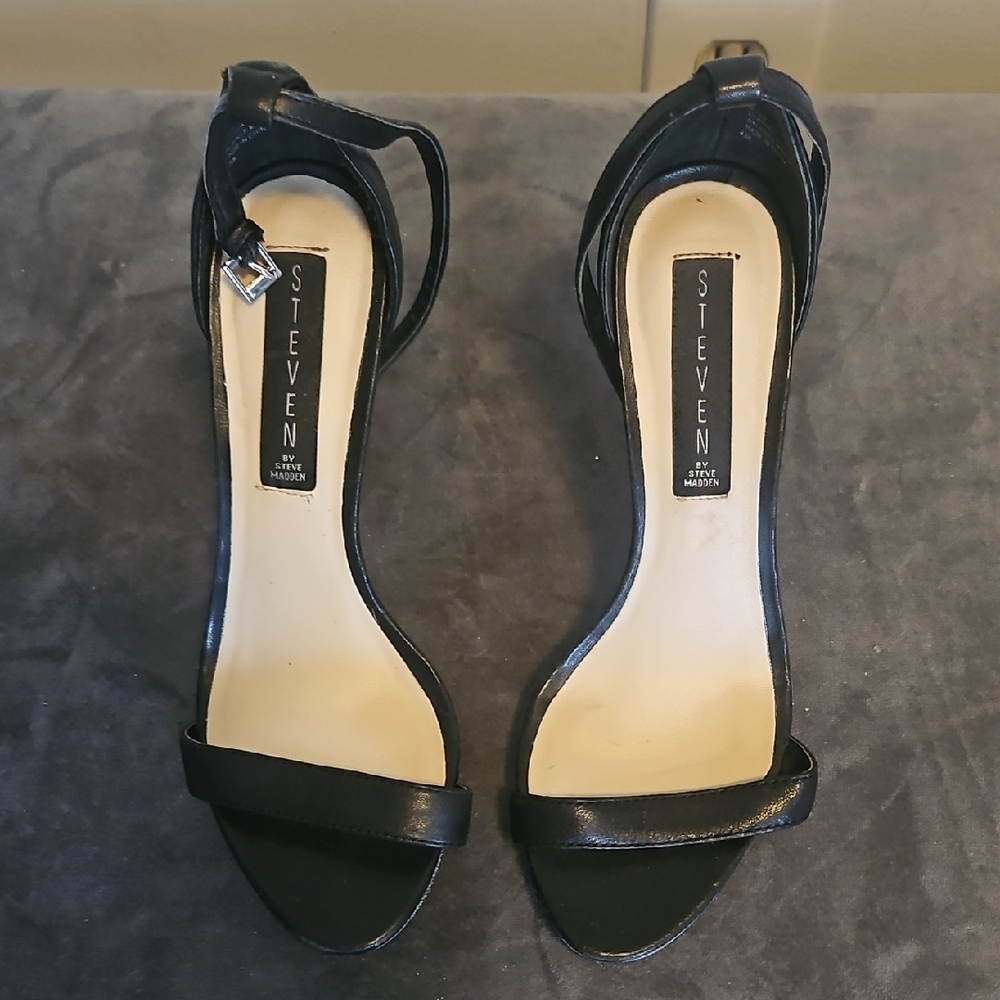 Steven by Steve Madden Black Open-Toe Ankle Strap Heels...womens 6M